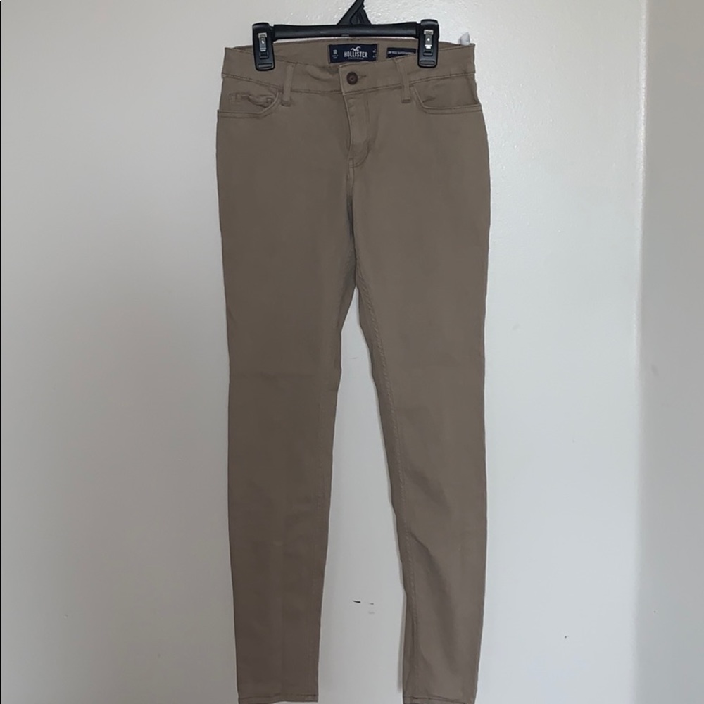 Never worn tan Hollister jeans